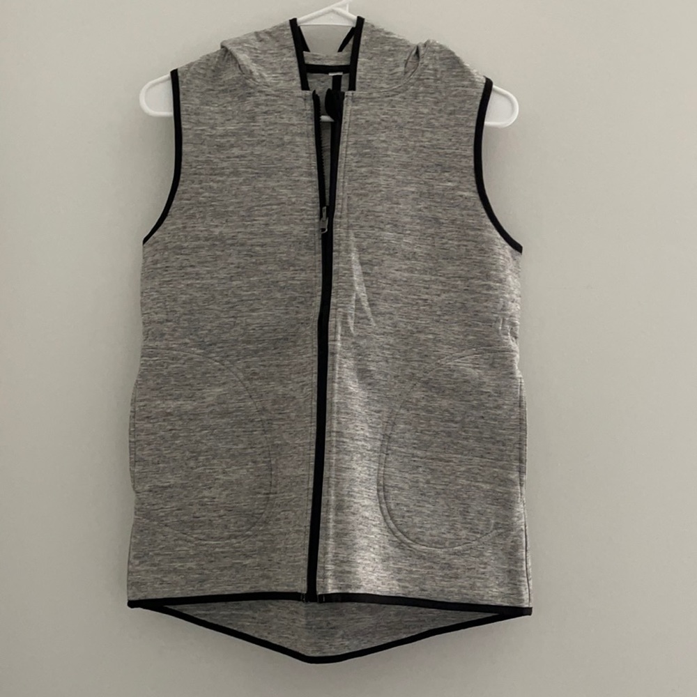 Lululemon Spacer Reversible Vest